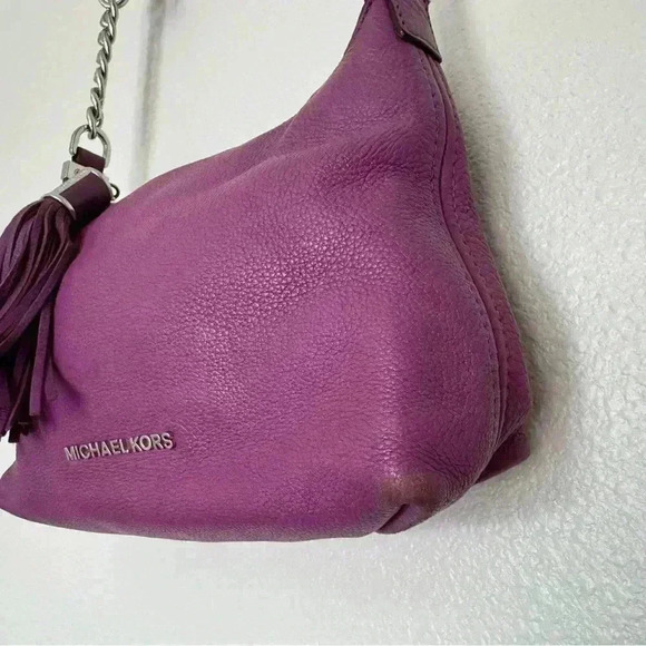 MICHAEL KORS Fuchsia Leather Crossbody Purse with Tassel Zipper - Picture 6 of 8